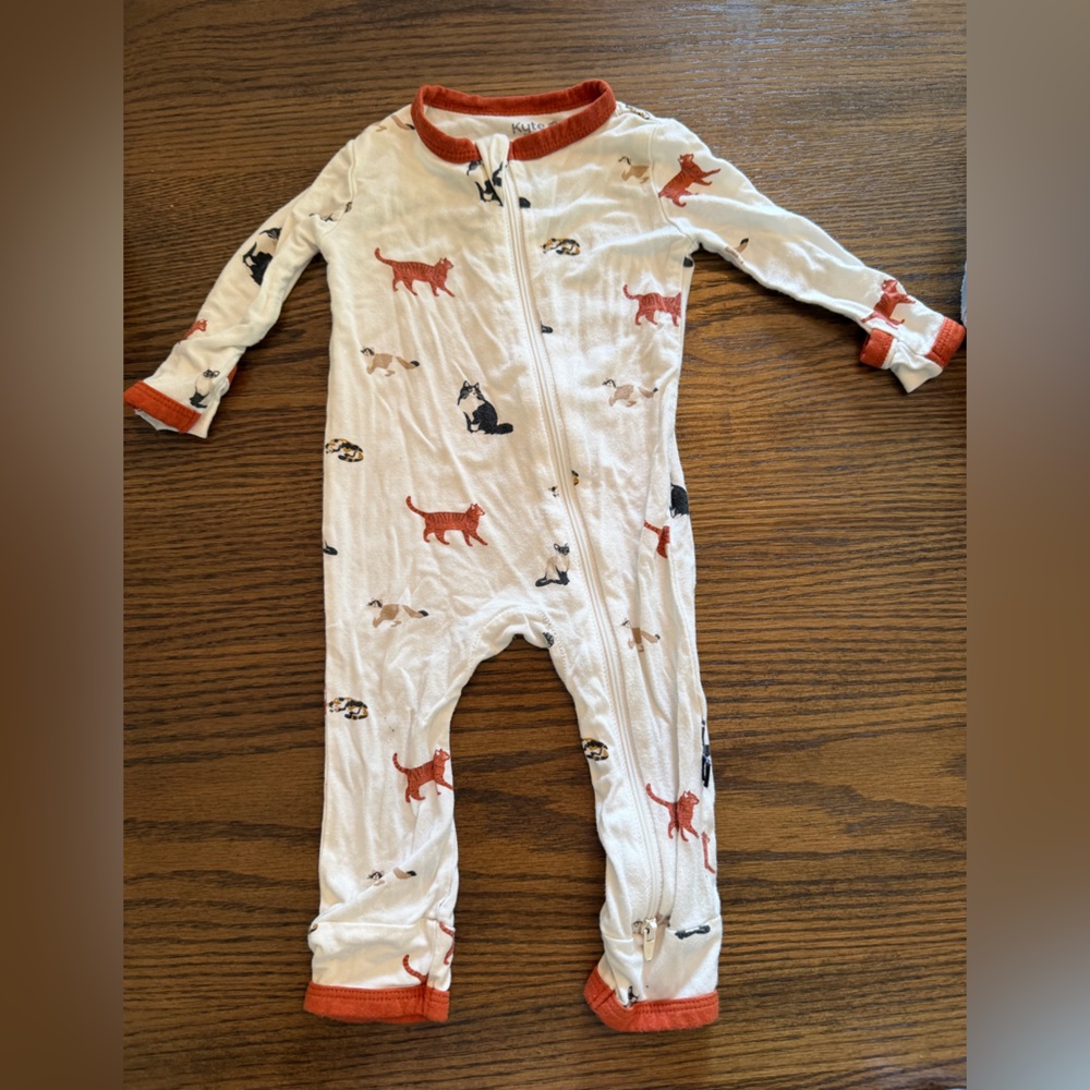 Kyte BABY White Footed One-Piece with Red, Black, and Tan Dog Print